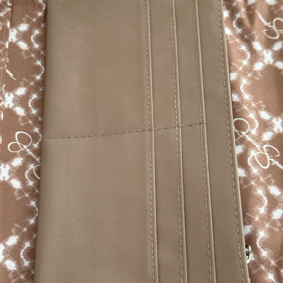 Jessica Simpson yellow small crossbody trifold never used - Picture 11 of 16